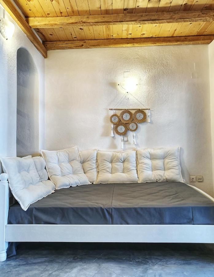 Navita Cave Houses Fira  Exterior foto